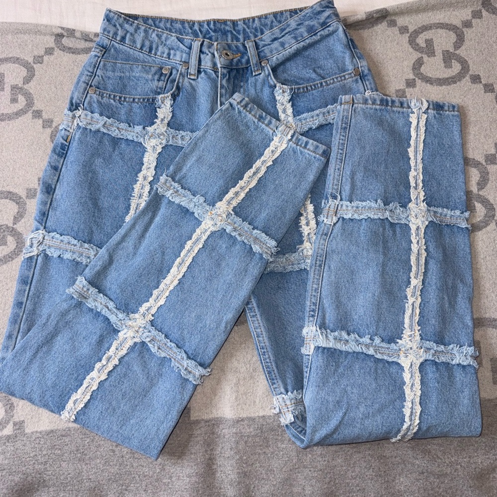 Ragged Denim Jeans with frayed detail , 26 - Picture 4 of 11